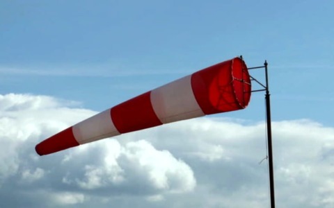 Allerta per vento intenso: picco di quasi 130 chilometri orari a Canzo