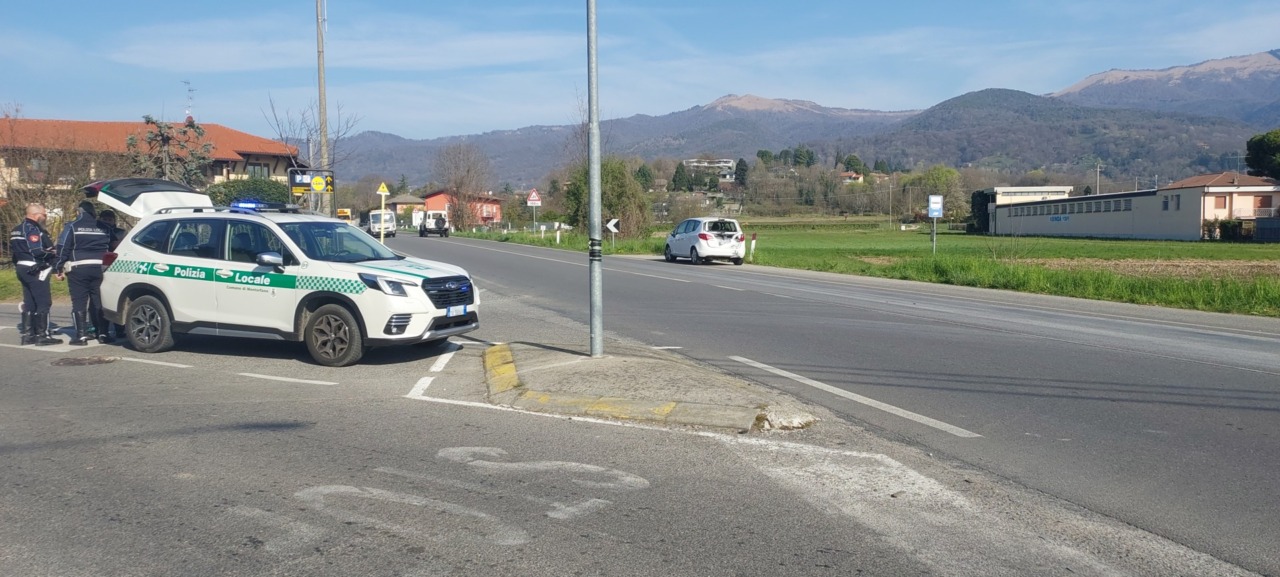 Incidente tra auto e moto: giovane di 28 anni in gravi condizioni