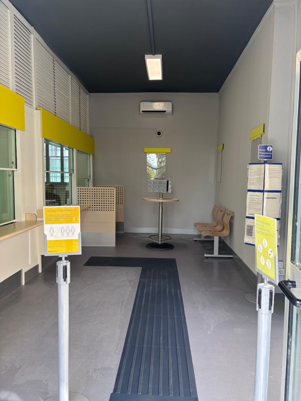 Cavallasca e Lambrugo: Uffici Postali Riaprono Dopo Ristrutturazione