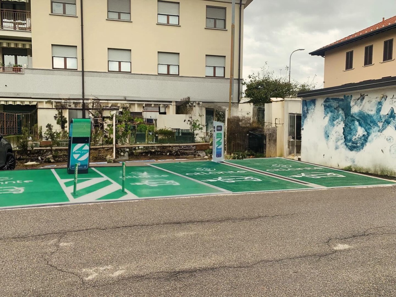 Colonnine per la ricarica elettrica a Valbrona