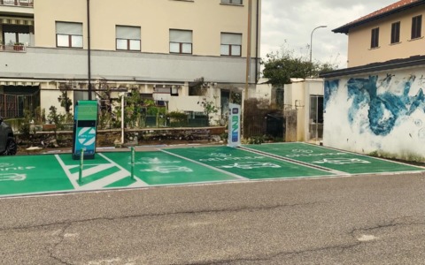 Colonnine per la ricarica elettrica a Valbrona