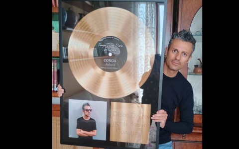 Daniele Asero conquista il Disco d’oro europeo con “Conga”