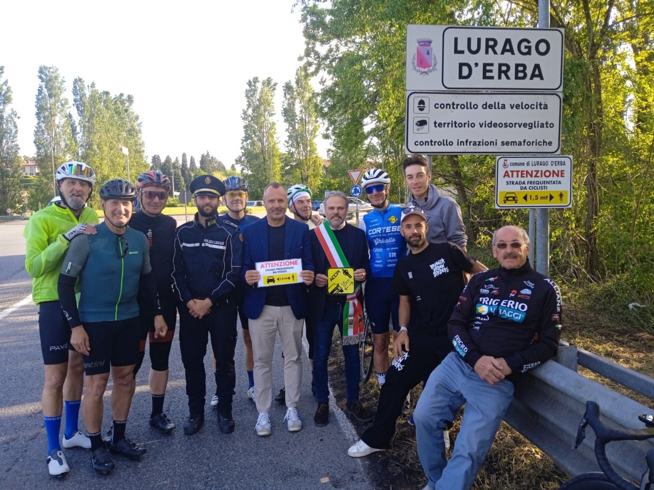 Inaugurazione dei cartelli salvaciclisti a Lurago d’Erba