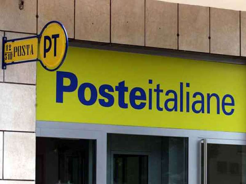 Poste Italiane: la riapertura slitta a maggio, cittadini in attesa ad Alzate