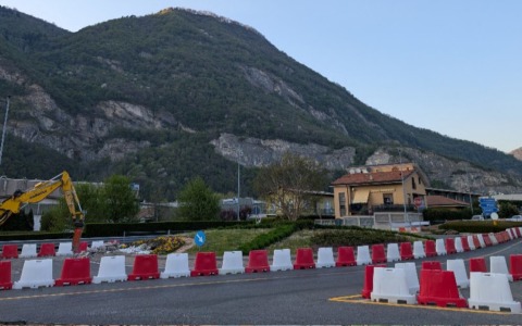 Riqualificazione della rotatoria e nuovo passaggio pedonale a Castelmarte
