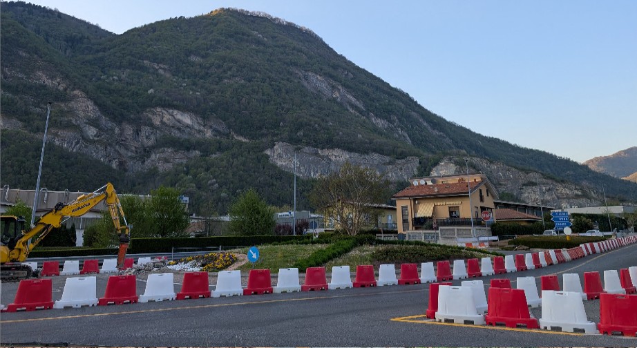 Riqualificazione della rotatoria e nuovo passaggio pedonale a Castelmarte