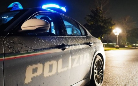 Spacciatore 47enne arrestato con droga e armi a Orsenigo