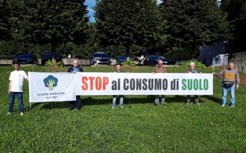 Erba, il Comune contro la Soprintendenza sul vincolo di via Battisti: critiche dal circolo “Ilaria Alpi”