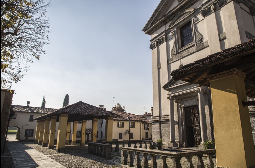 Iniziativa per il restauro del portone del santuario di Santa Maria della Noce