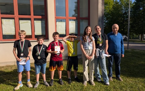 L’istituto “Don Milani” vince il concorso europeo di scacchi