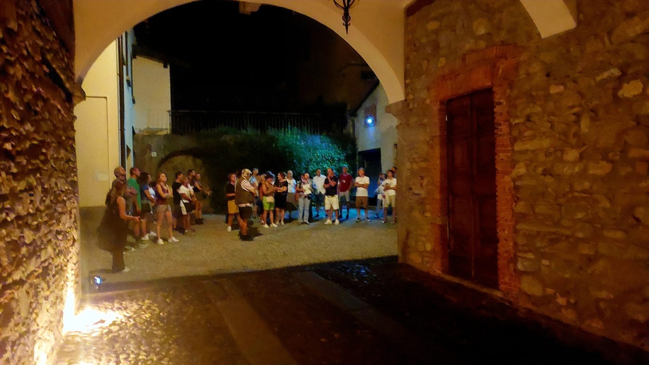 Ritorna “Asso Oscura”: un viaggio tra storia e mistero nel cuore di Asso
