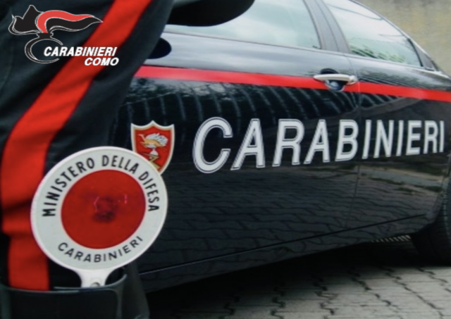 Giovane pusher abbandona marsupio con droga e coltello: denunciato dai Carabinieri