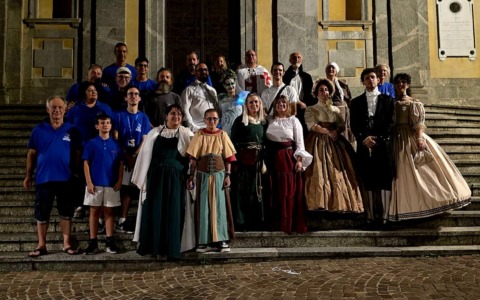 Oltre cento persone alla magica notte di Asso Oscura