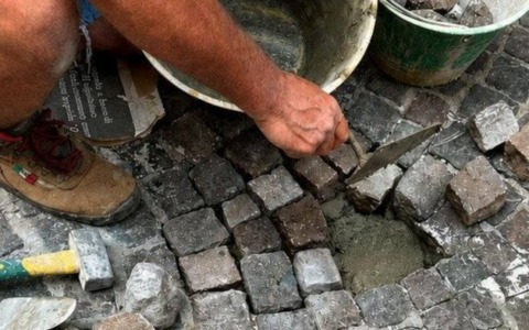 Regione Lombardia destina 100mila euro per le piazze storiche di Asso